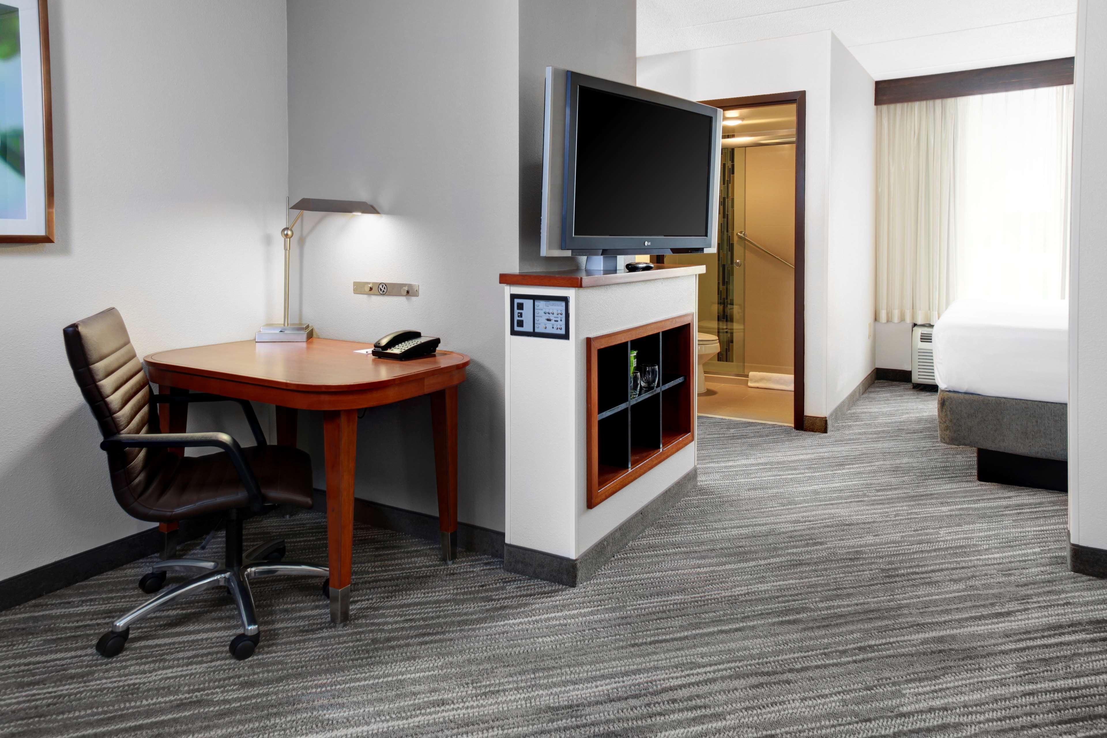 Hyatt Place Detroit/Livonia Εξωτερικό φωτογραφία