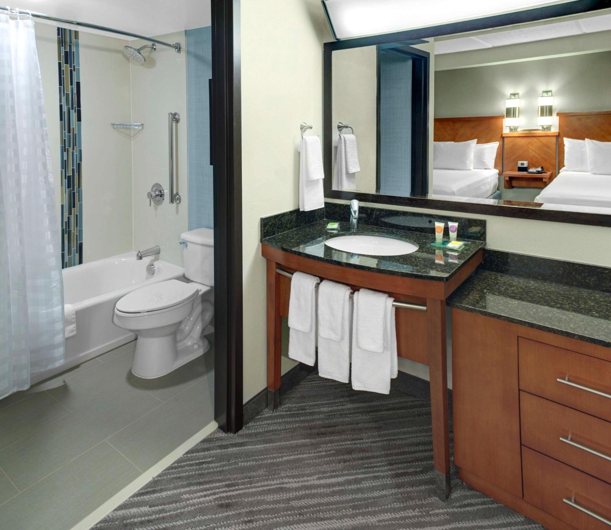 Hyatt Place Detroit/Livonia Εξωτερικό φωτογραφία