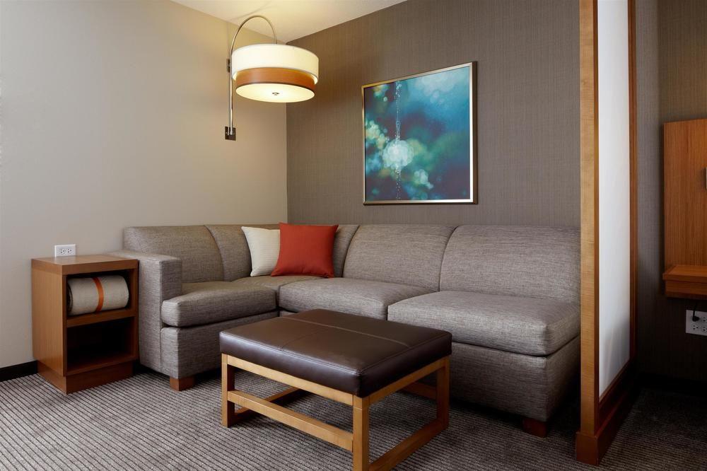Hyatt Place Detroit/Livonia Εξωτερικό φωτογραφία